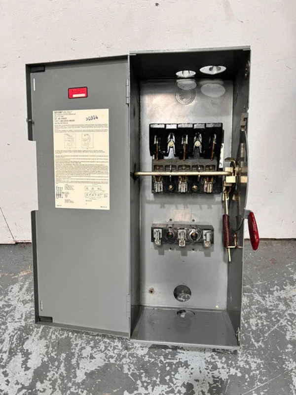 100A 240V 3 Pole Fusible Heavy Duty Safety Switch HFN323