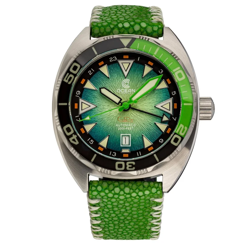 Core Diver GMT V3 - Green/Green