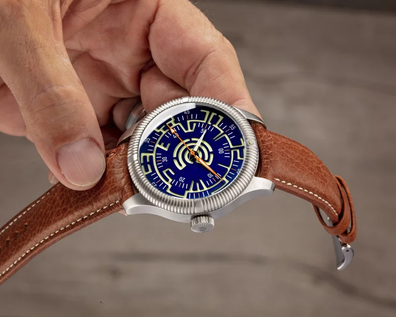 Lume Rush Diver v2 - Blue Sample - Floor Model